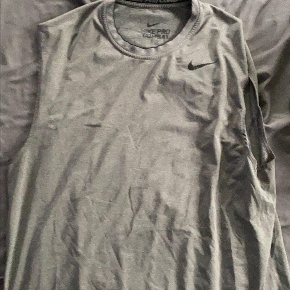 Nike pro combat sleeveless tee